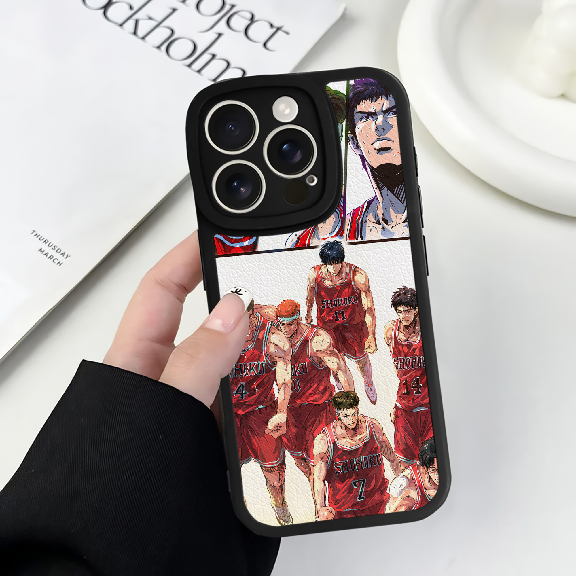 （画像用） SLAM DUNK／スラムダンク 【iPhone 16シリーズ対応】シリコンスマホケース（レザー調） 材質：シリコン